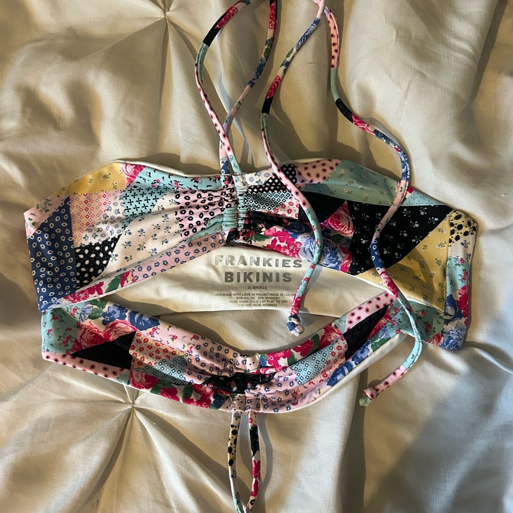 BRAND NEW Frankies Bikinis Patchwork Bikini Top. Size XS